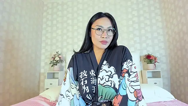 NatsumiHun Adlı Modelin Canlı XXX Sohbeti