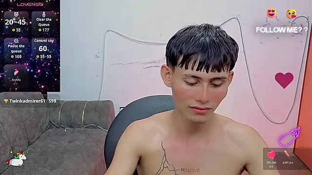 XXX chat uživo modela tanjiro_cute