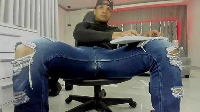 Živý XXX chat master_leather