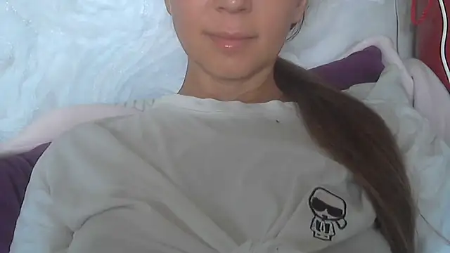 Bella--White's Live XXX Chat