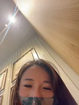 kiss_loo Adlı Modelin Canlı XXX Sohbeti