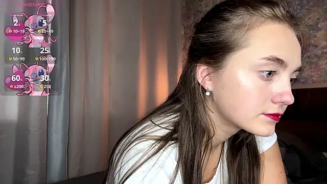 Chat +18 de LoraDavi ao vivo