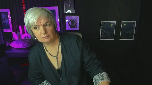 CarmenSoftのライブXXXチャット