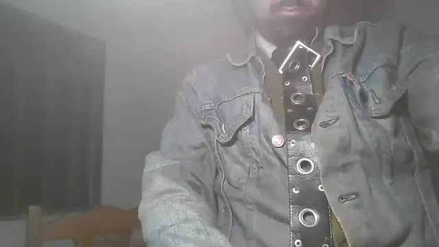 XXX chat uživo modela Smoker_lounge
