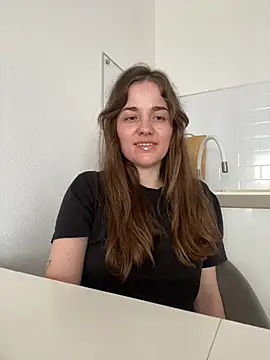 Lady_woman Adlı Modelin Canlı XXX Sohbeti