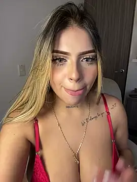 Chat XXX en directo de MiaWhitePink_