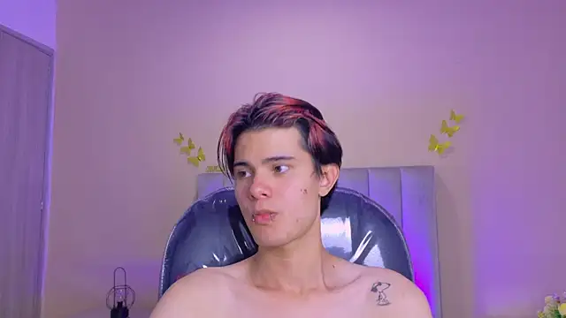 צ'אט XXX בשידור חי של Derek_Sinn