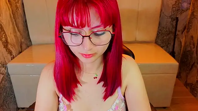 Chatroom XXX en direct de Queen_Red_v