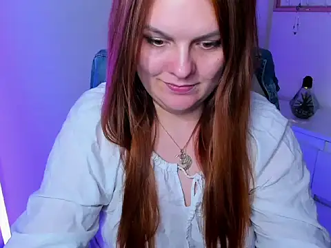GingerKitten1 Adlı Modelin Canlı XXX Sohbeti