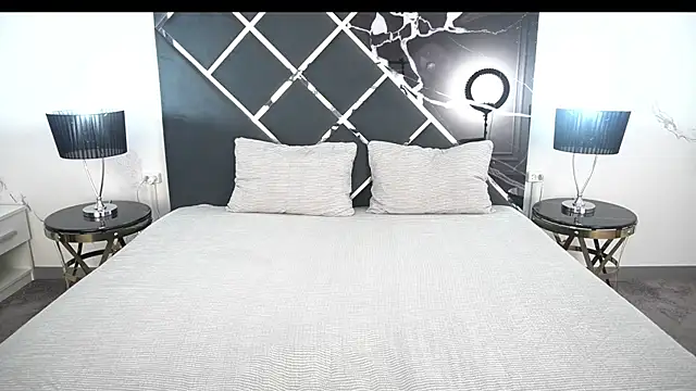 MagicPeachh_ Adlı Modelin Canlı XXX Sohbeti