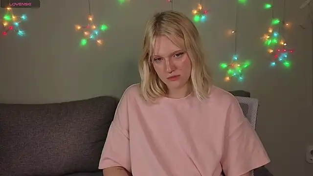 Lilly_Jhonass' Live XXX Chat