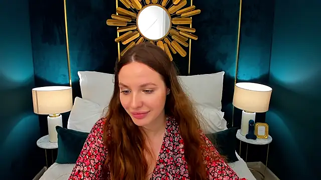 MonaRicci's Live XXX Chat