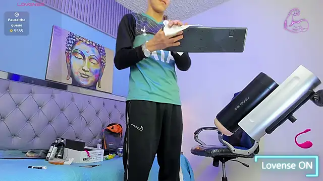 Živý XXX chat Ethanx18_