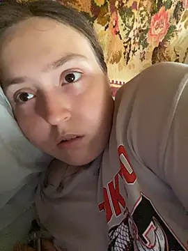 Chat +18 de BabyTori ao vivo