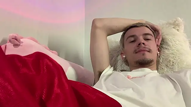 Jeremy1Scott 라이브 XXX 채팅