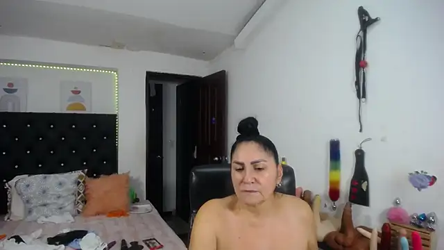 แชท XXX สดของ mature_bigboobs10