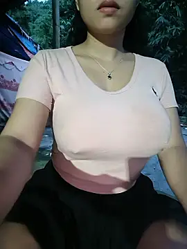 Nikky_NK Chat XXX live
