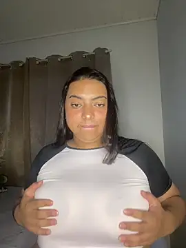 Chat +18 de safada_BRL ao vivo