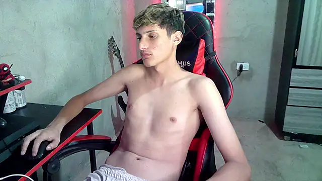 Pablito_Junior11n Live XXX chat