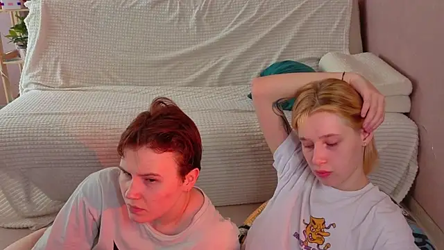 two_gerls_here Live XXX-Chat