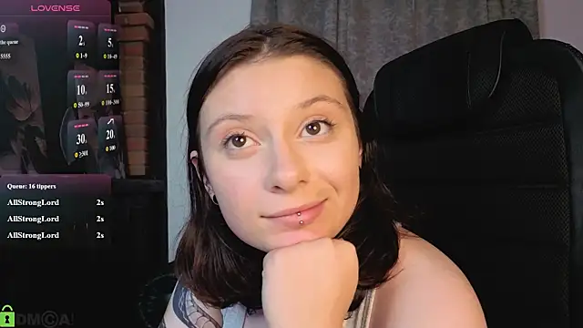 Chat XXX en directo de Bella_Stink