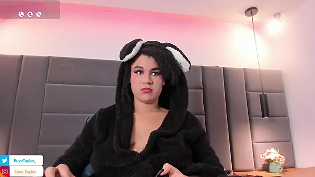 Chat XXX ao vivo de Eevee_Taylor