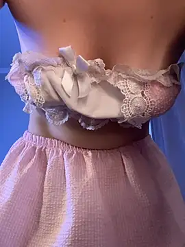 Czat XXX na żywo – BellaSwan-