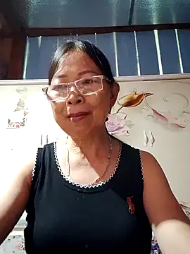 Chat +18 de Sky-rain98 ao vivo