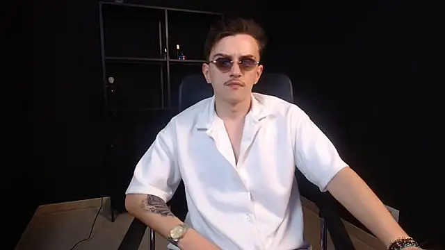 FelixStarkk 라이브 XXX 채팅