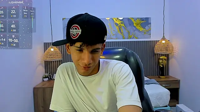 צ'אט XXX בשידור חי של JDWhite18