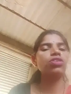 Cut_usha35's Live XXX Chat