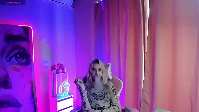 LaslyAngel's Live XXX Chat