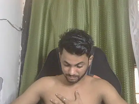 Stubborndesiboy Live XXX-chat