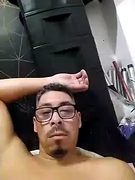 Chat +18 de filder0509 ao vivo