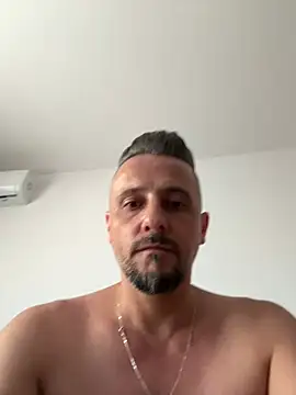 Czat XXX na żywo – InsaneMattt