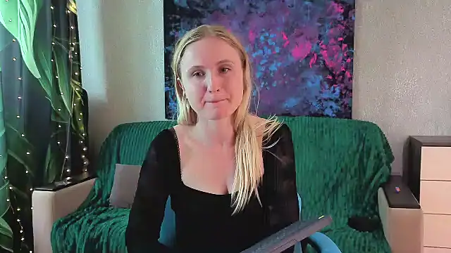 Lanavi_Smile XXX чат на живо