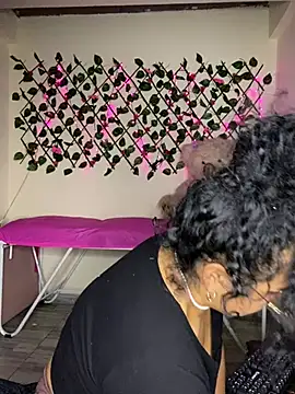 taylor_honeeyn Live XXX chat