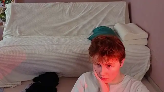 two_gerls_here live XXX chat