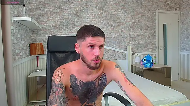 JonahShaw Live XXX-Chat