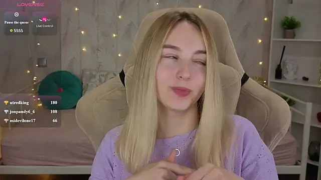 Chat XXX ao vivo de Shy_Polly