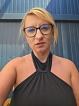 KaylinJan Live XXX-Chat