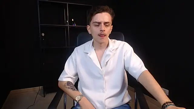 Živý XXX chat FelixStarkk