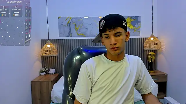 JDWhite18 élő XXX-chatje