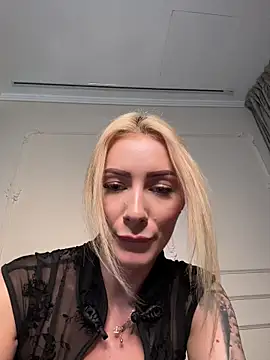 AngieShae Chat XXX live