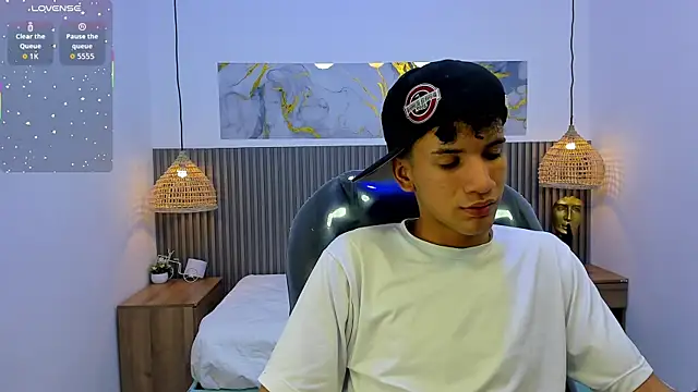 Онлайн чат XXX JDWhite18