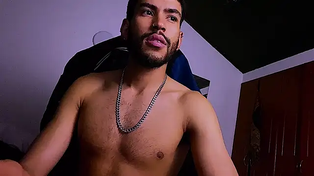 Lucius_Noal's Live XXX Chat