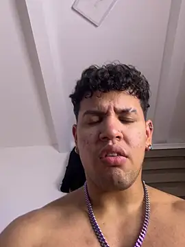 XXX chat uživo modela amenadiel_fire
