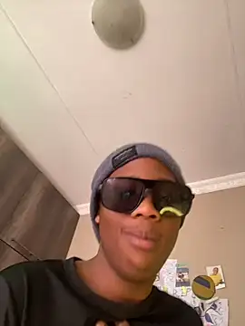 him_slutt live XXX chat