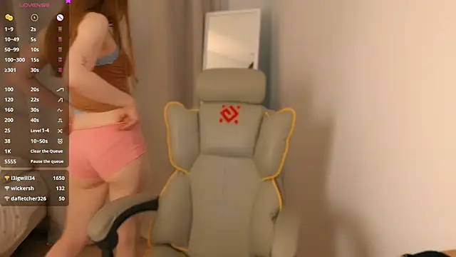 mowalova Adlı Modelin Canlı XXX Sohbeti