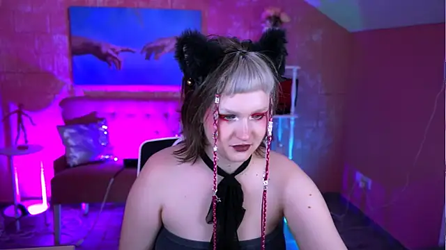 ViolettWoods Chat XXX in diretta